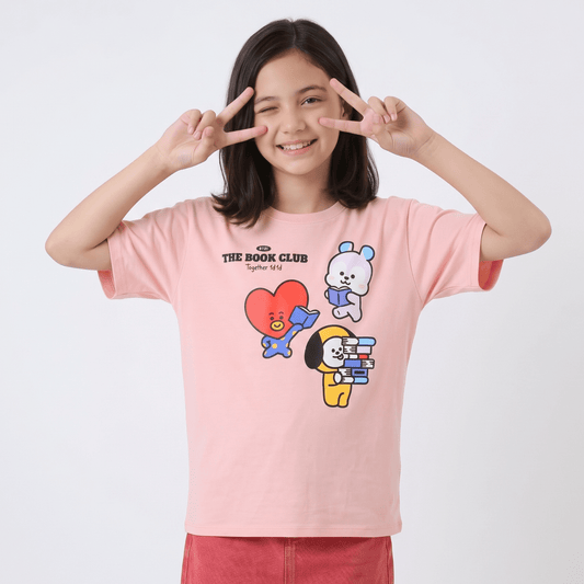 Polera Manga Corta Niña Rosado Book Club BT21 - Poleras Chile | The Brands Club cl