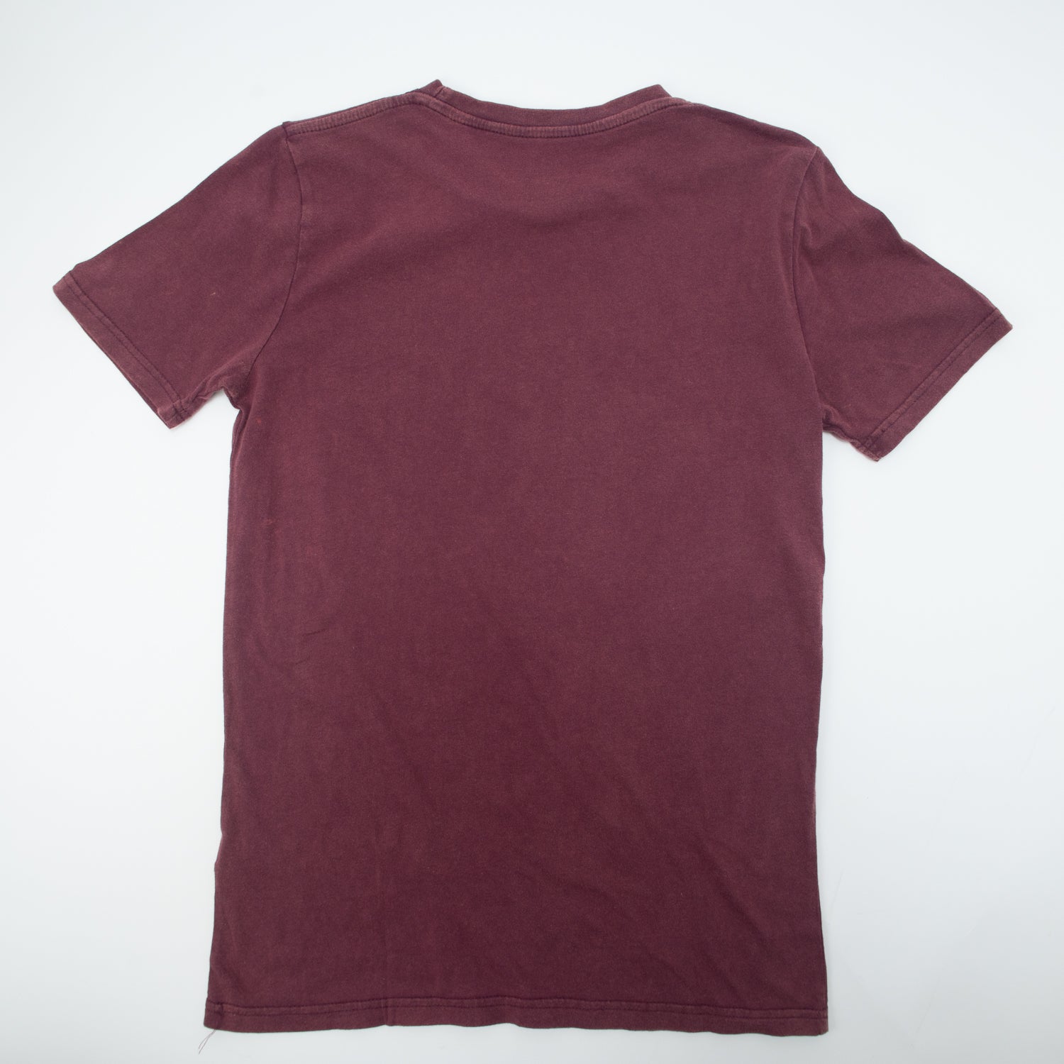 Polera Hombre Batman Face on Logo Burdeo DC Comics