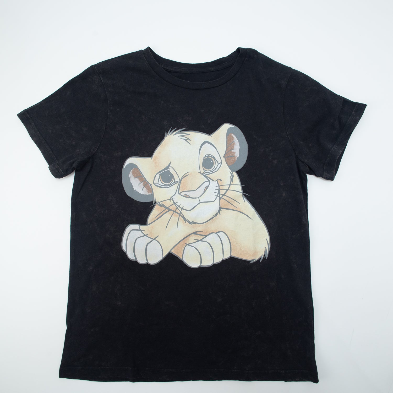 Polera Mujer Rey León Patas cruzadas Negro Disney