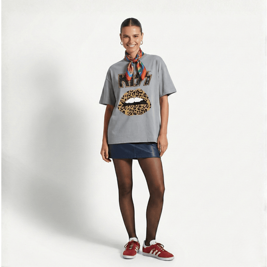 Polera Manga Corta Lips Gris Kiss - Poleras Chile | The Brands Club cl