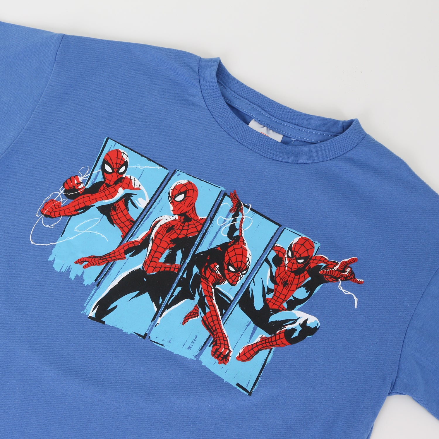 Polera Manga Corta Niño Azul Saltando Spiderman Marvel