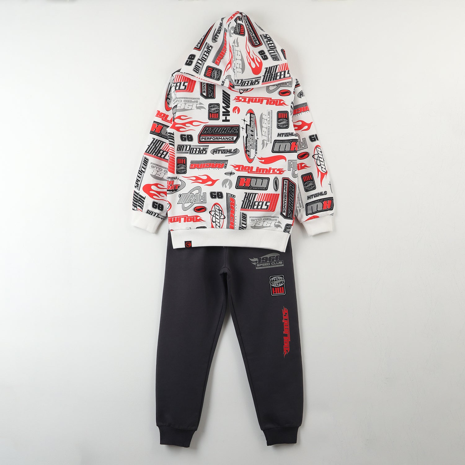 Conjunto Buzo Niño Full Of Logos Beige Hot Wheels