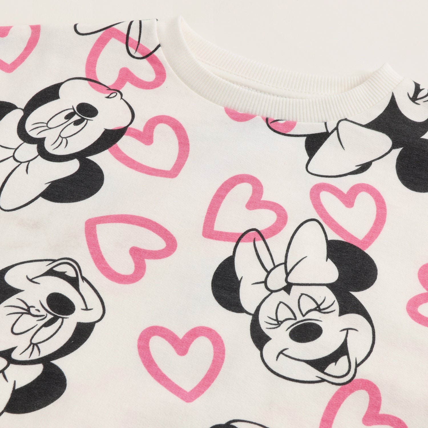 Conjunto Buzo Niña Minnie Full Of Hearts Blanco Disney