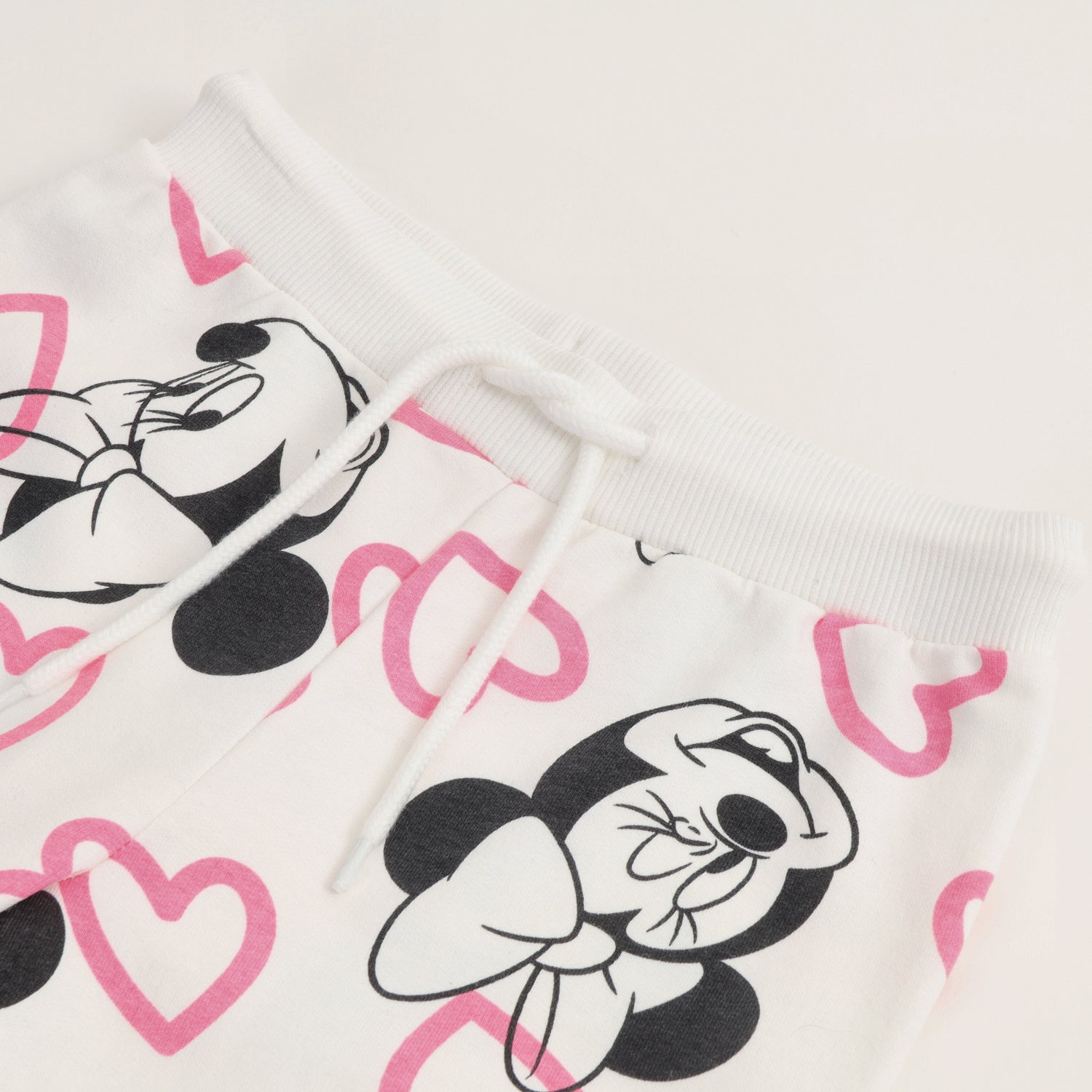 Conjunto Buzo Niña Minnie Full Of Hearts Blanco Disney