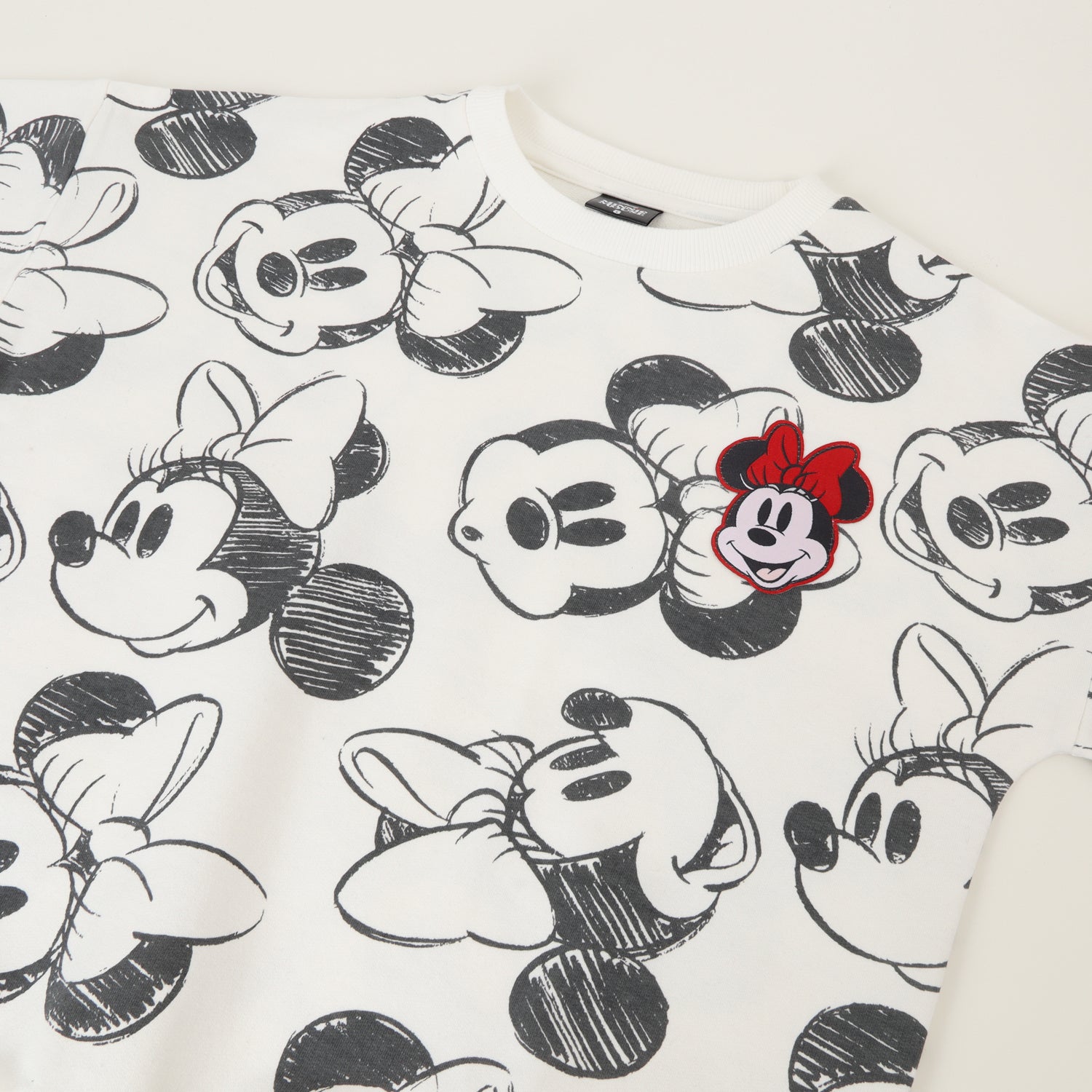 Conjunto Comfy Niña Minnie Lineal Gris Disney