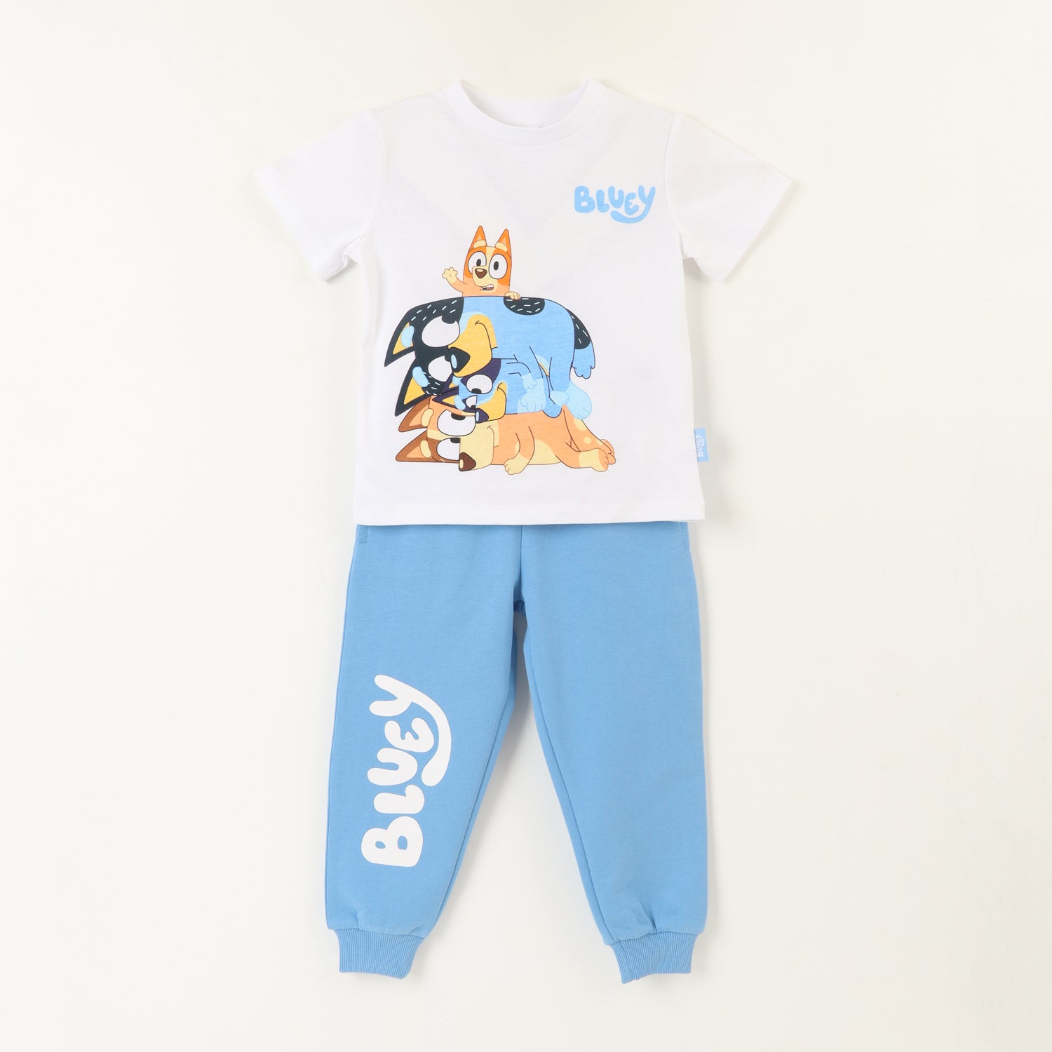 Conjunto Niño Sideways Blanco Bluey Y Su Familia