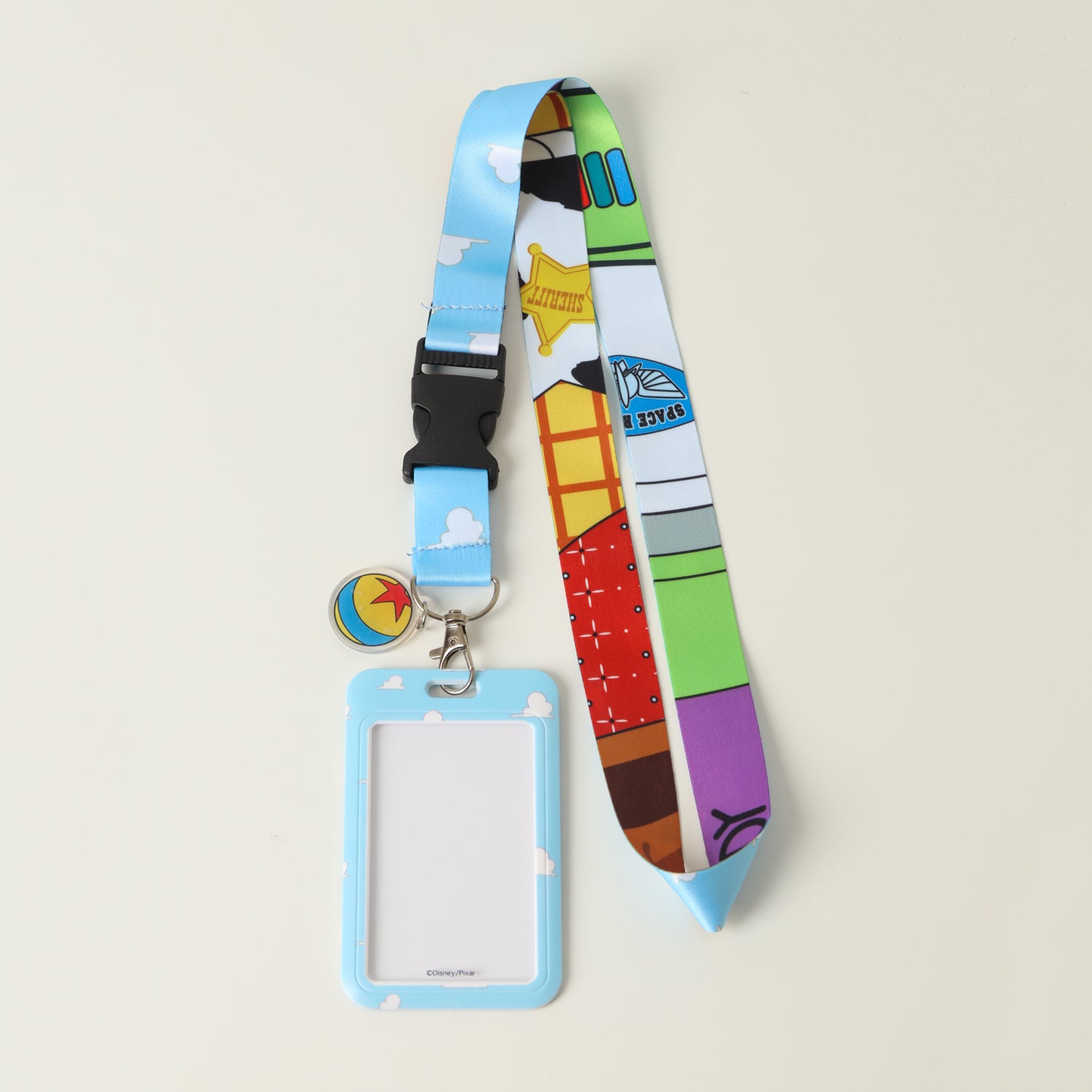 Colgante Niño Celeste Nubes Pixar Disney