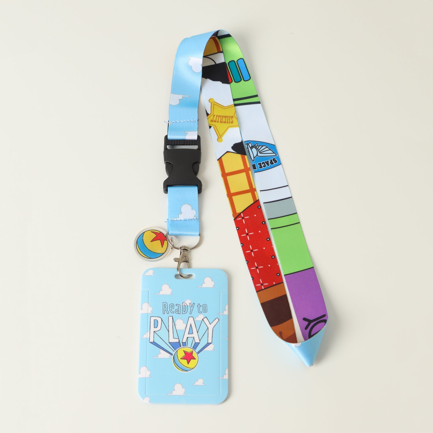 Colgante Niño Celeste Nubes Pixar Disney