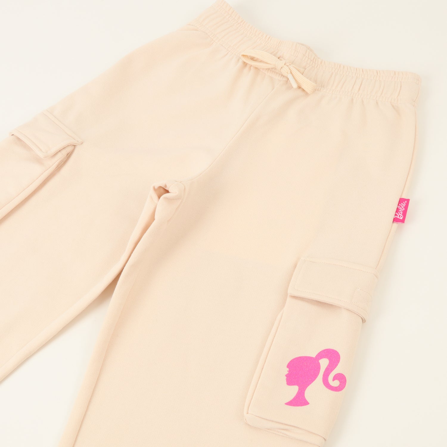 Pantalon Cargo De Buzo Niña Logo Beige Barbie