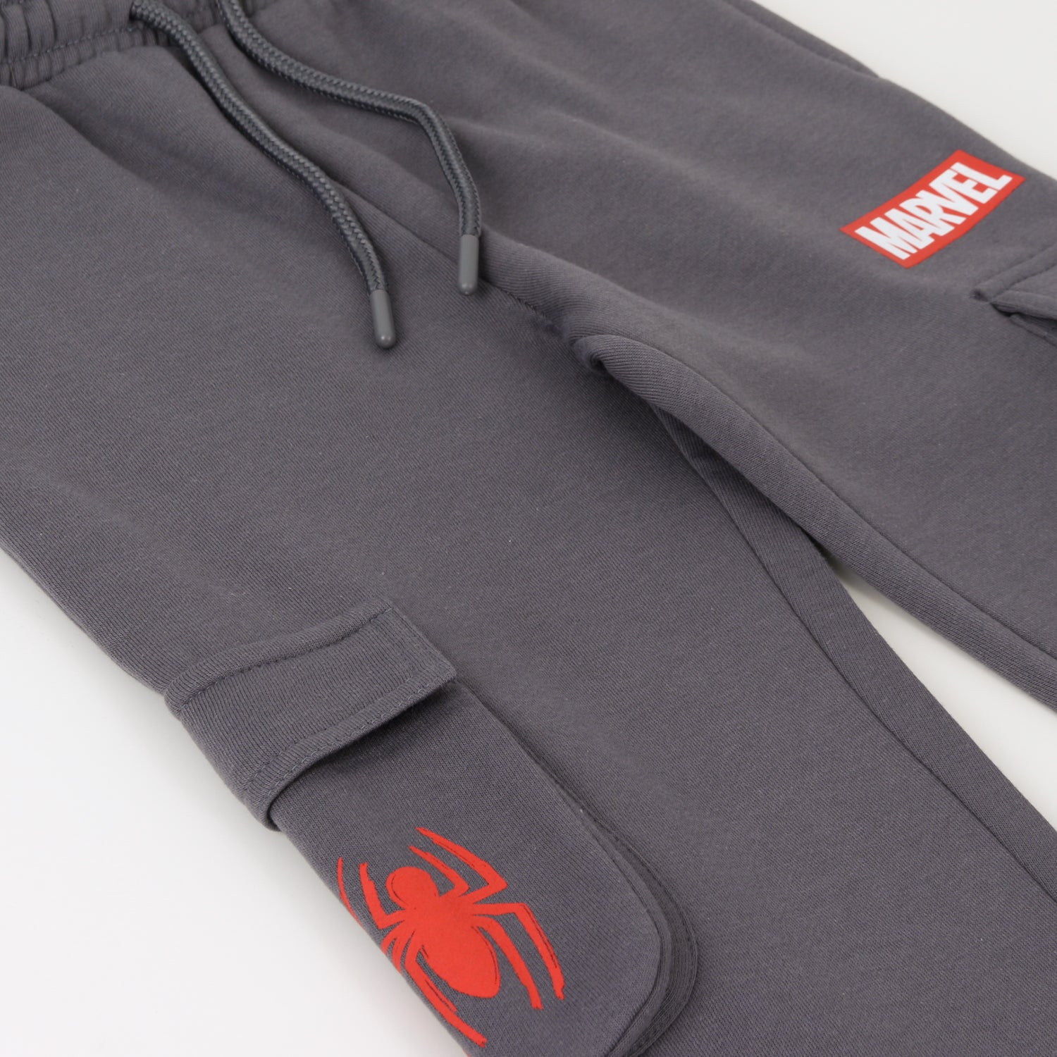 Pantalón de Buzo Niño Cargo Spiderman Gris Marvel - Pantalones Chile | The Brands Club cl