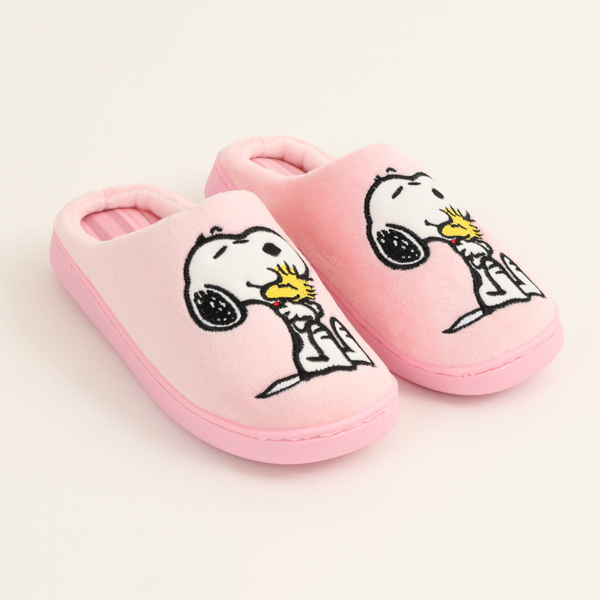 Pantufla Mujer Abrazo Rosado Snoopy