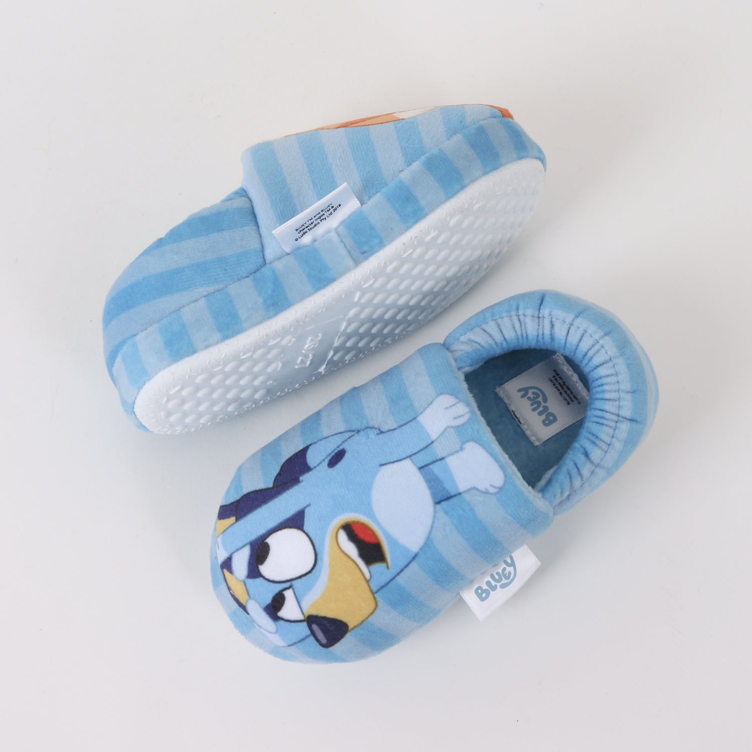 Pantufla Niño Rayas Saltando Celeste Bingo & Bluey - Pantuflas Chile | The Brands Club cl