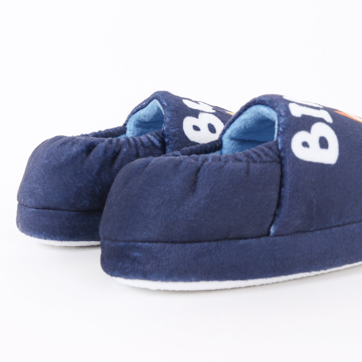 Pantufla Niño Jugando Azul Marino Bingo & Bluey - Pantuflas Chile | The Brands Club cl