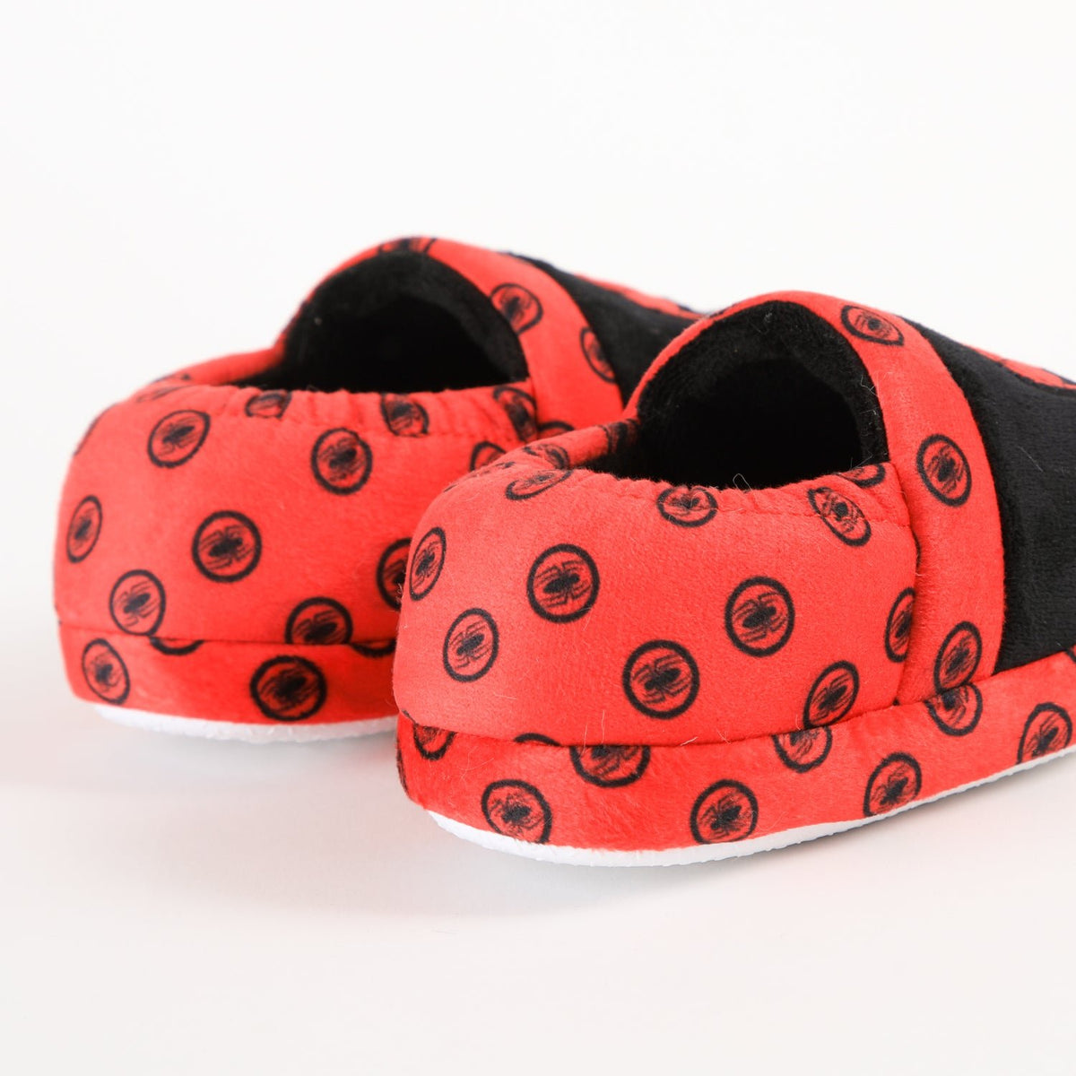 Pantufla Niño Spiderman Marvel Cabeza Negro - Pantuflas Chile | The Brands Club cl