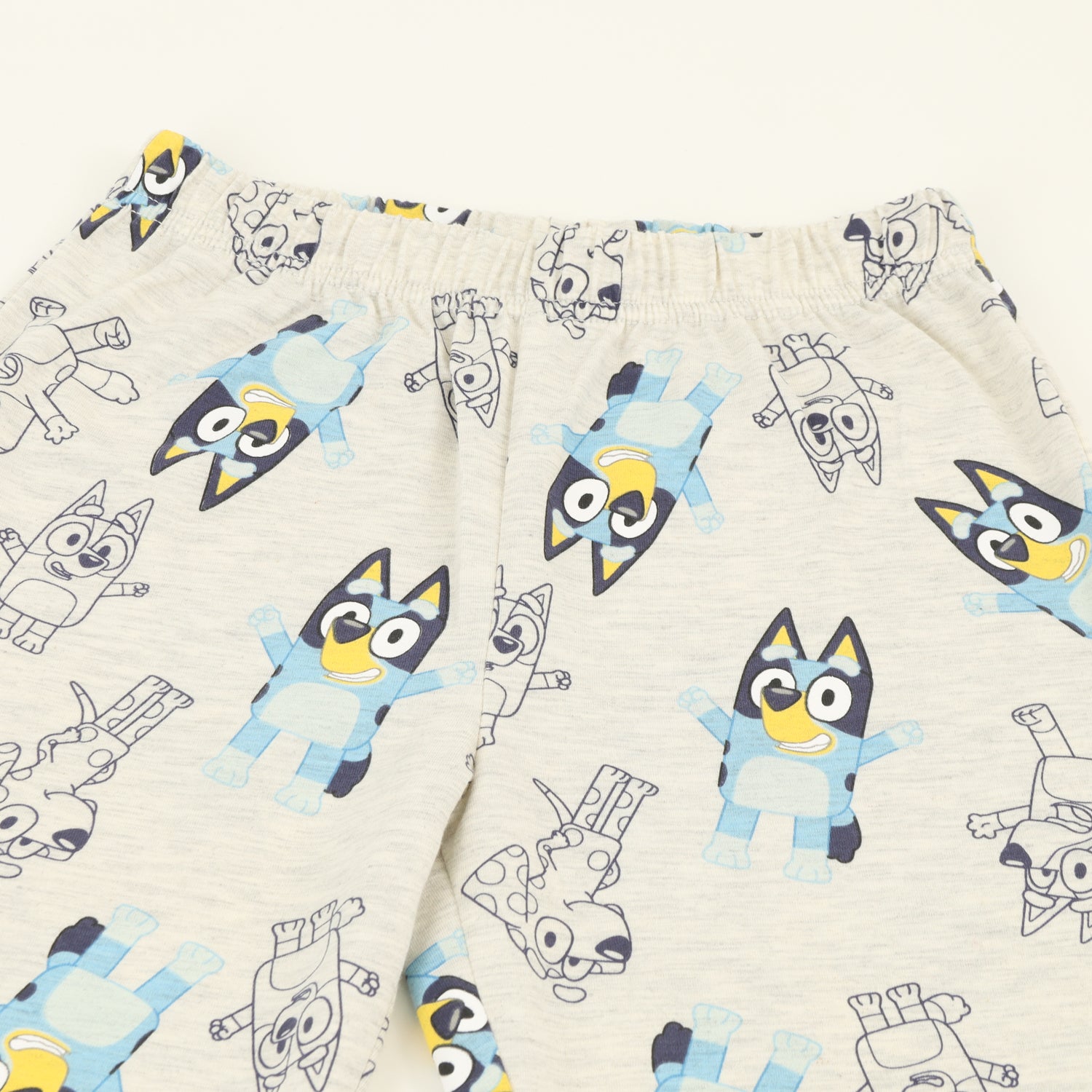 Conjunto Pijama Niño Full Print Gris Bluey