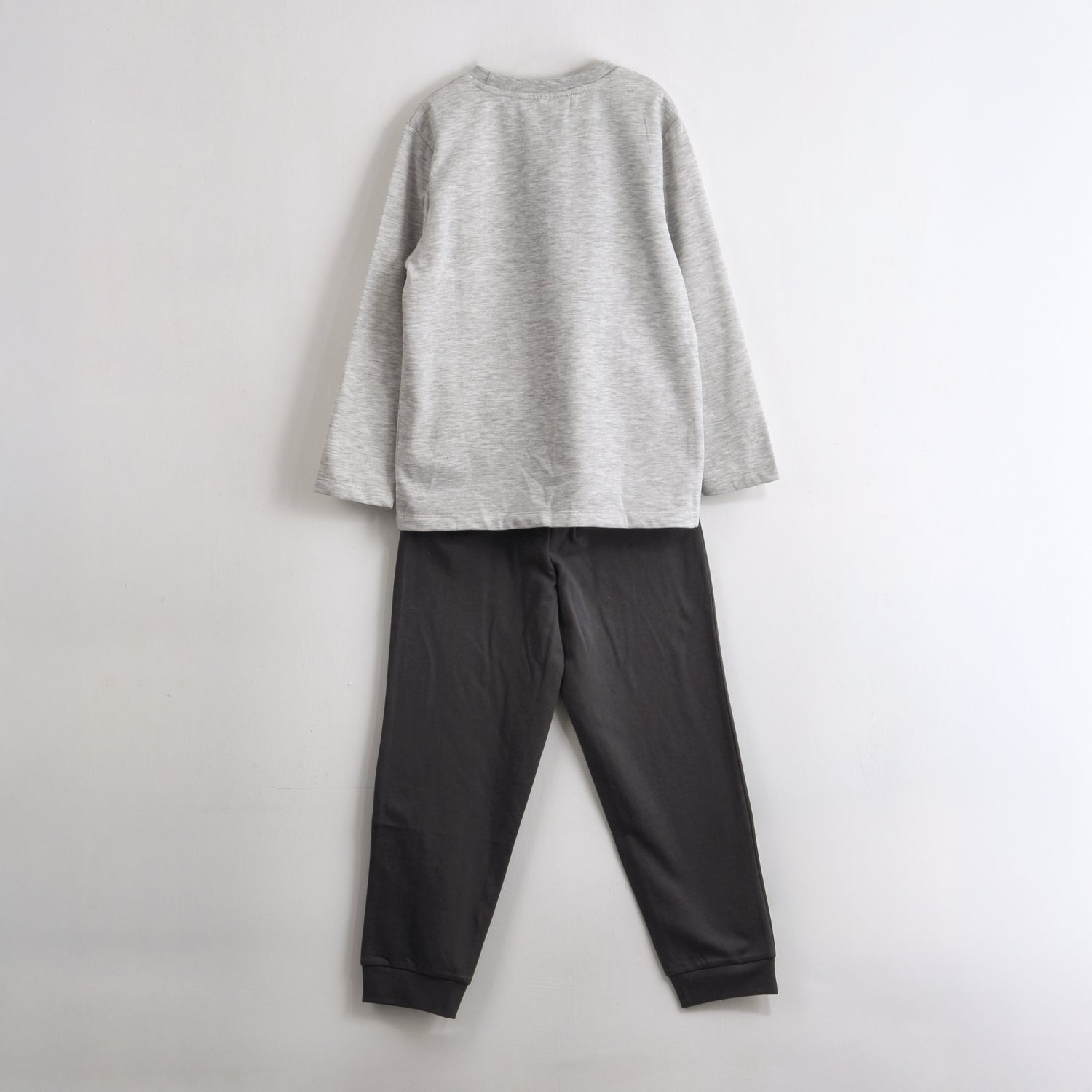 Pijama Manga Larga Niño Auto Gris Hot Wheels - Pijamas Chile | The Brands Club cl