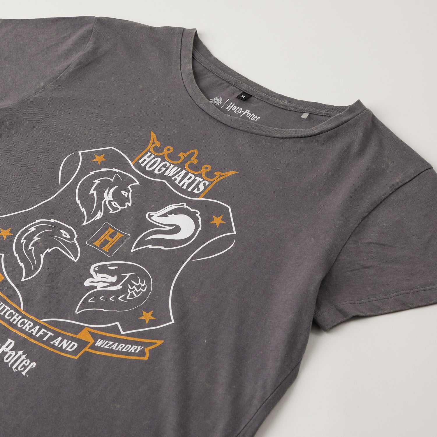Polera Manga Corta Mujer Escudo Negro Harry Potter