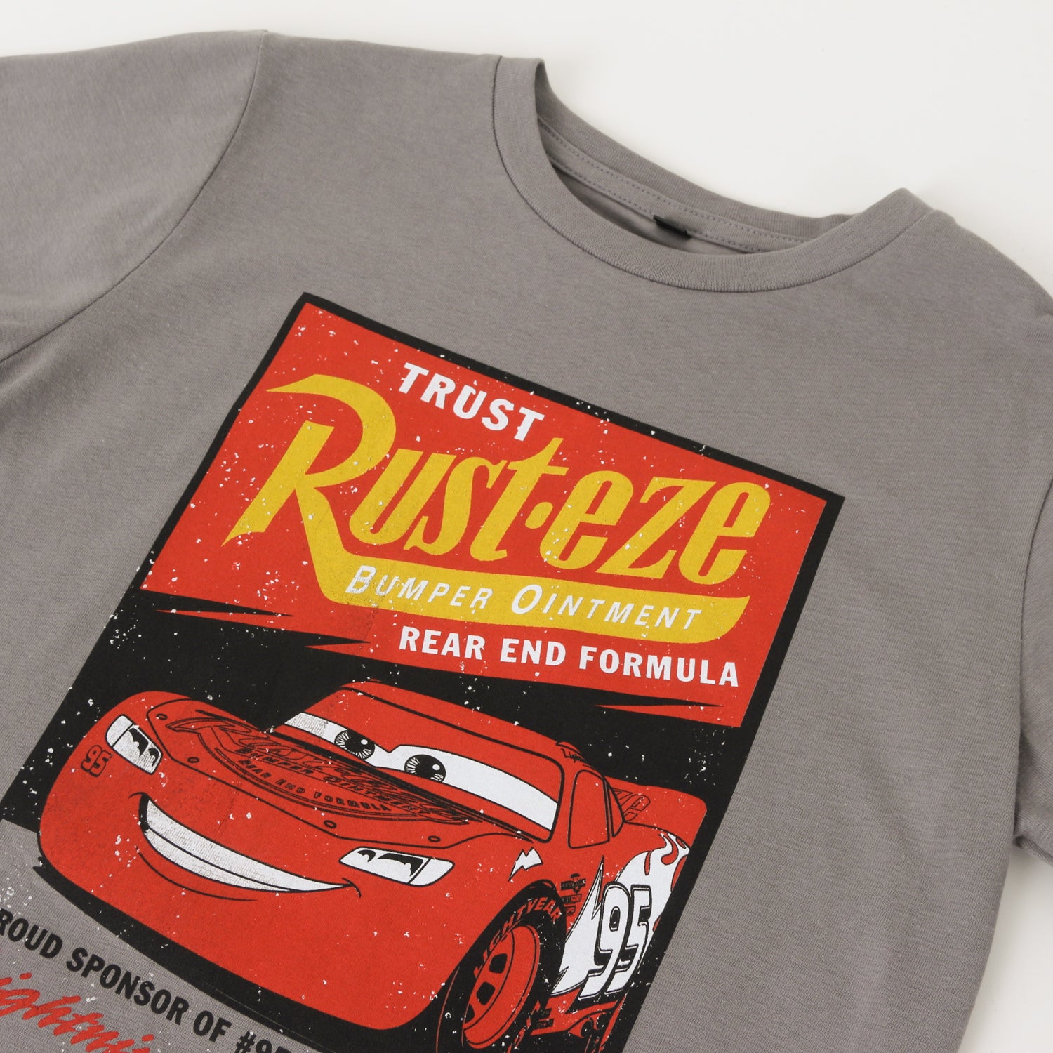 Polera Manga Corta Niño Gris Rayo McQueen Pixar Disney