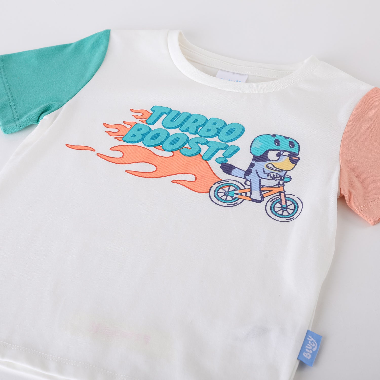 Polera Manga Corta Niño Bluey Raglan Blanco