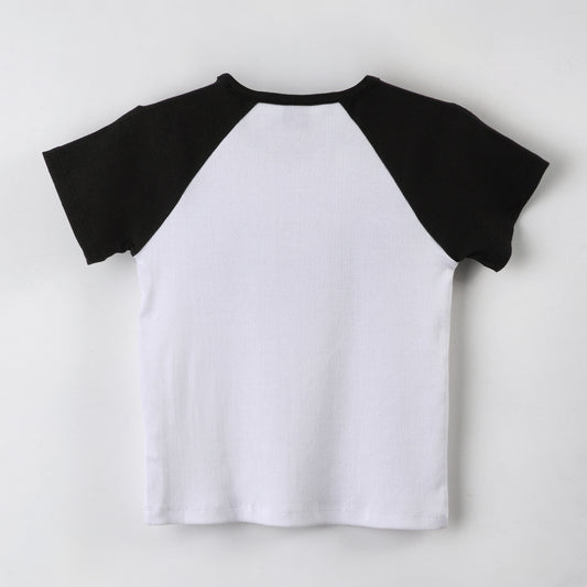 Polera Manga Corta Niña Huntrx Kpop Demon Hunters Blanco - Poleras Chile | The Brands Club cl