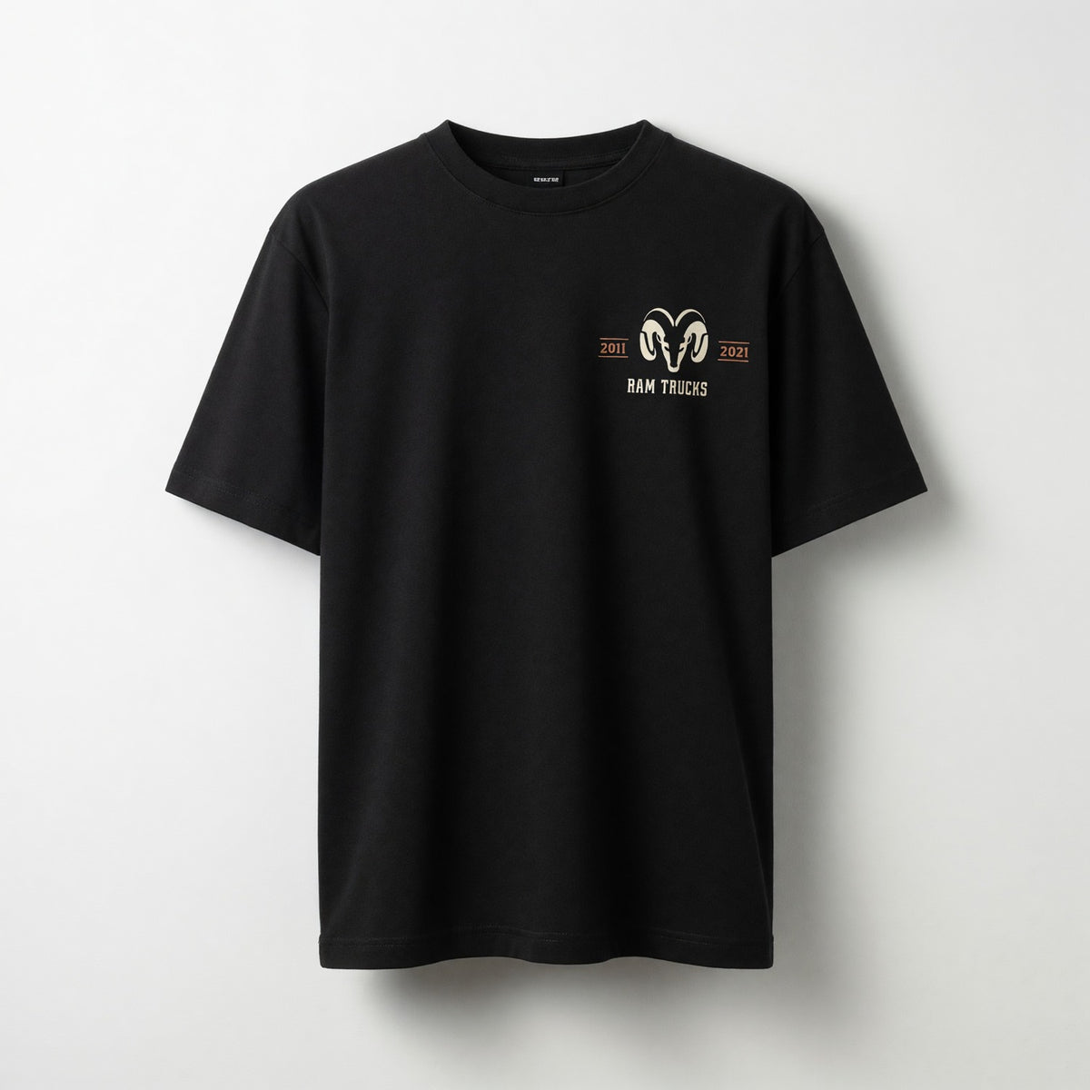 Polera Manga Corta Hombre Dodge Ram Espalda Negro - Poleras Chile | The Brands Club cl