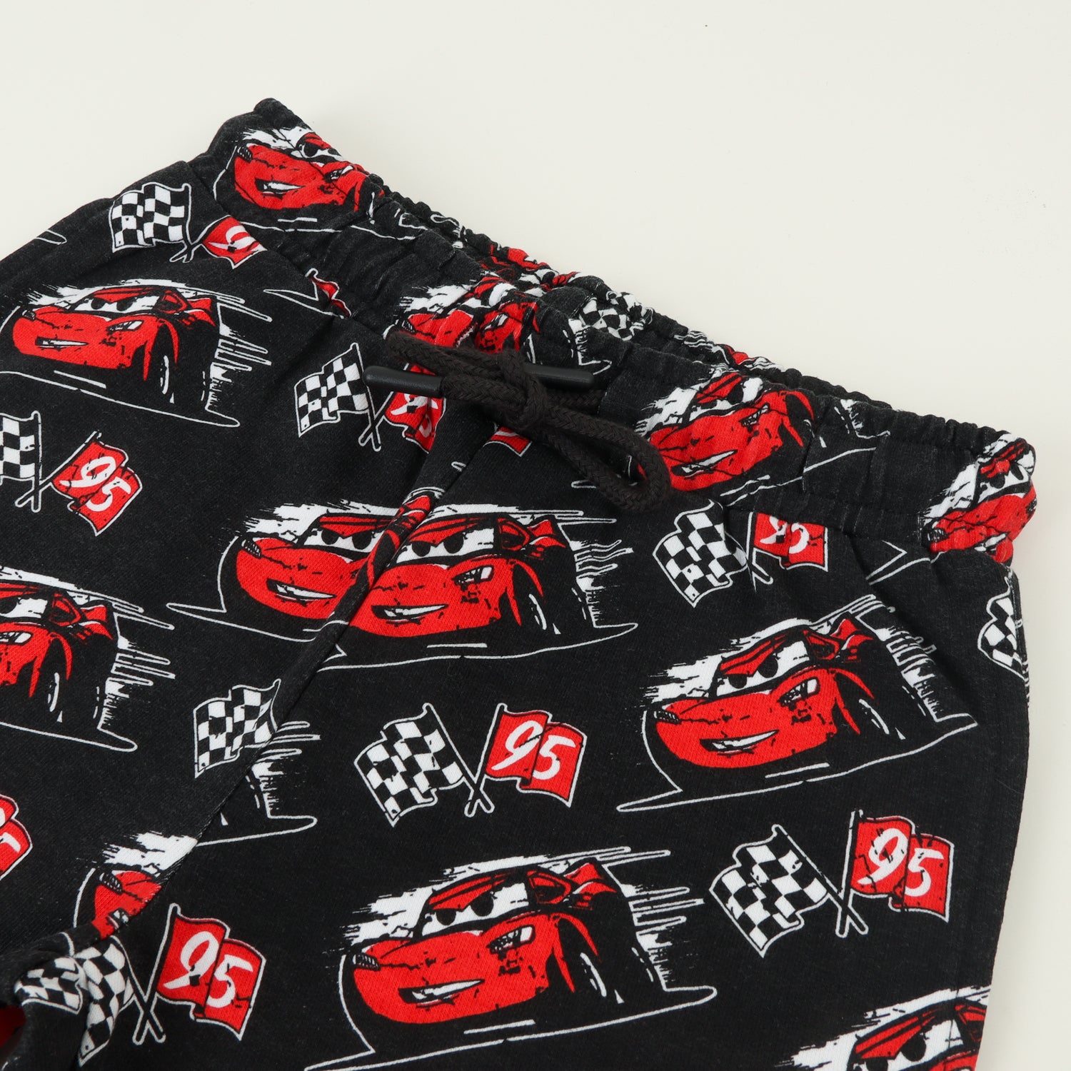 Short Cordón Niño Negro Full Print Cars Disney