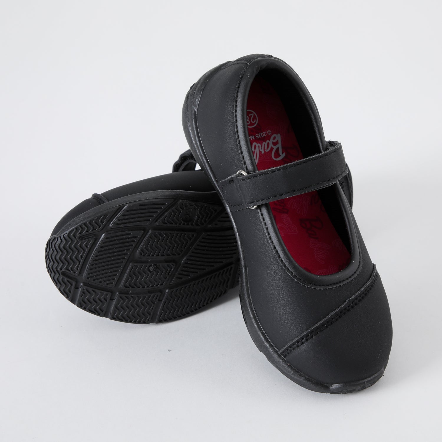 Zapatilla Escolar Niña Letters Negro Barbie