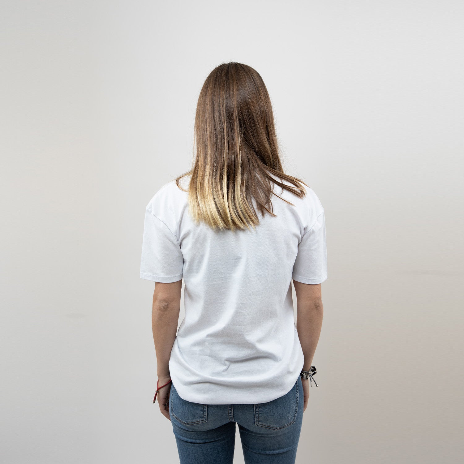 Polera Mujer Wonder Woman Escudo Blanco DC Comics