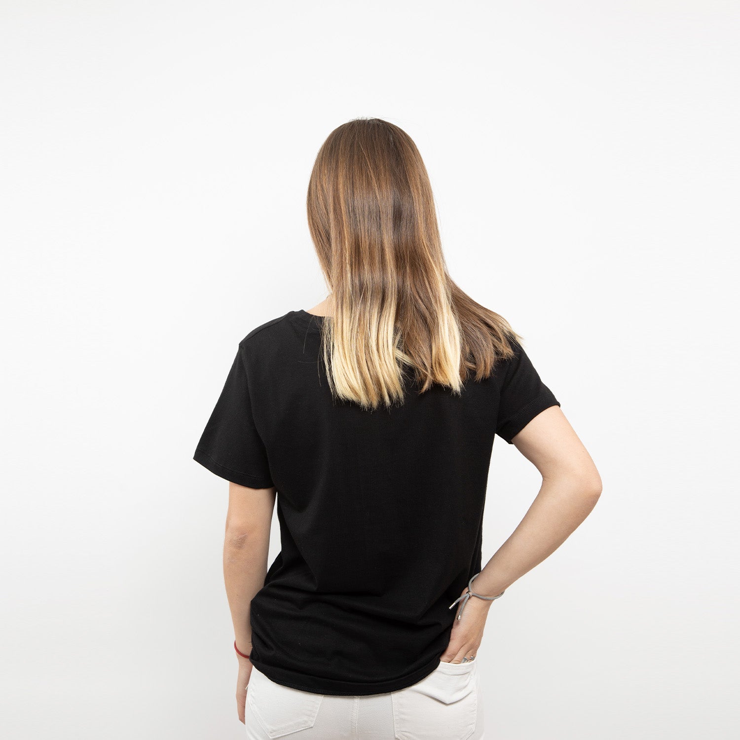 Polera Mujer Logo Negro Marvel