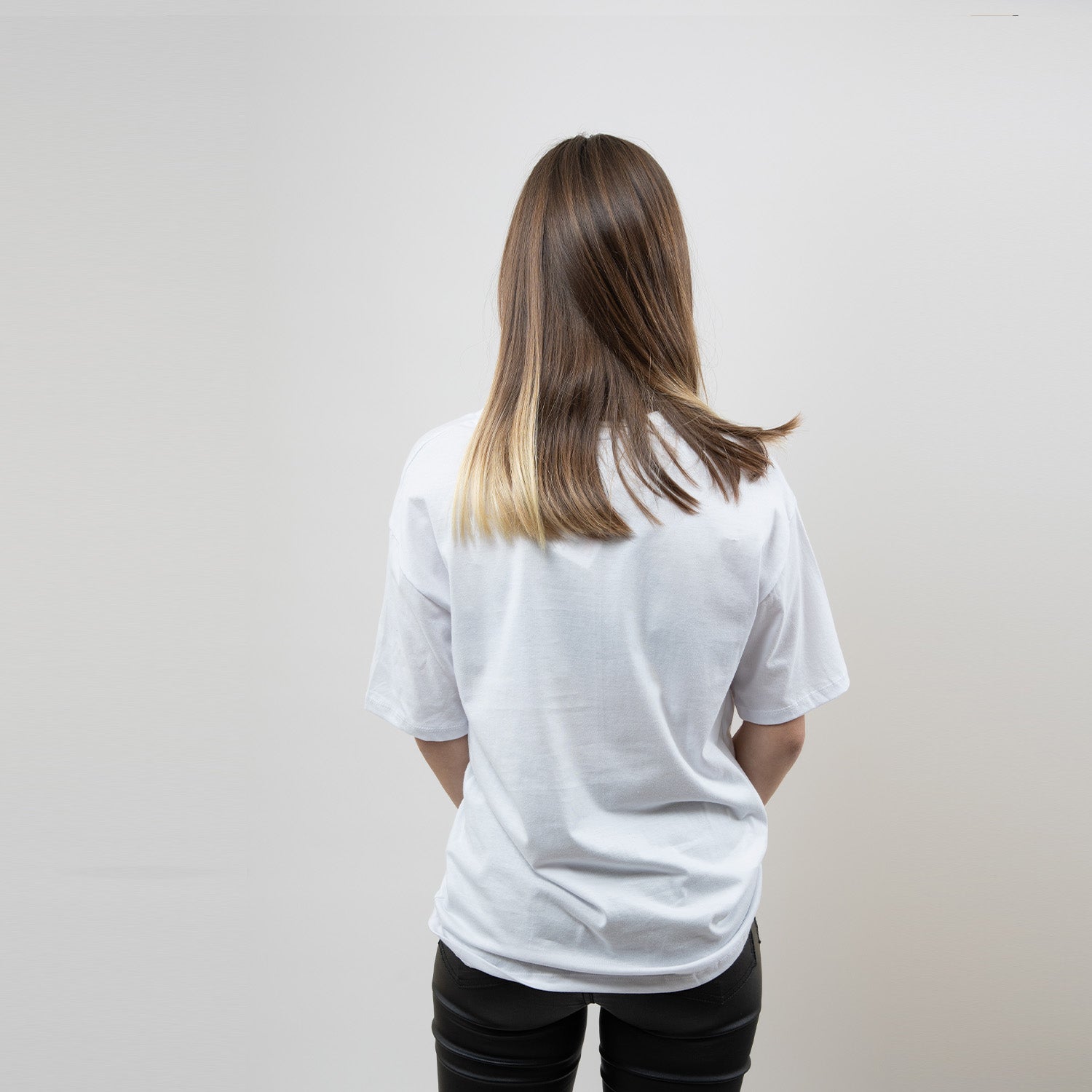 Polera Mujer Avengers Team Blanco Marvel