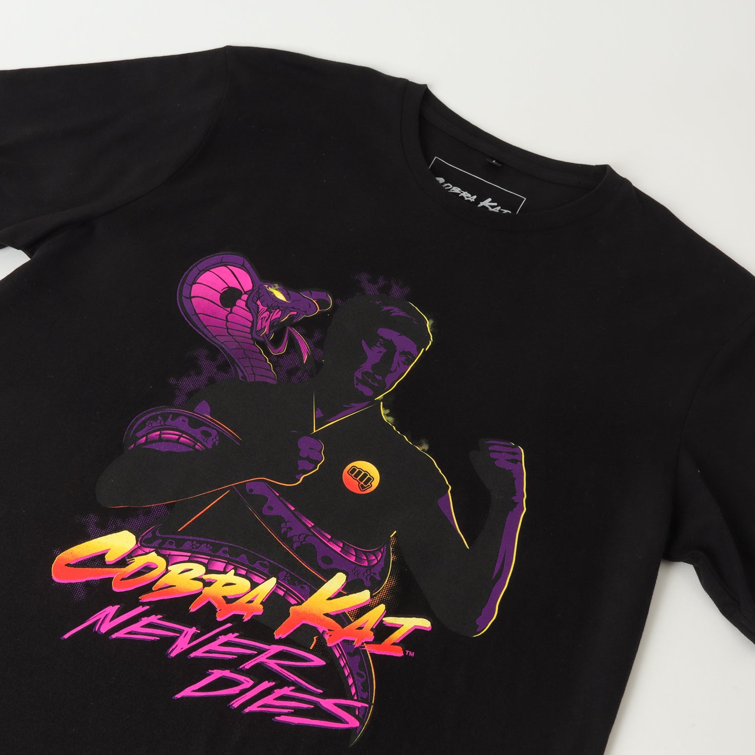 Polera Manga Corta Hombre Serpiente Cobra Kai