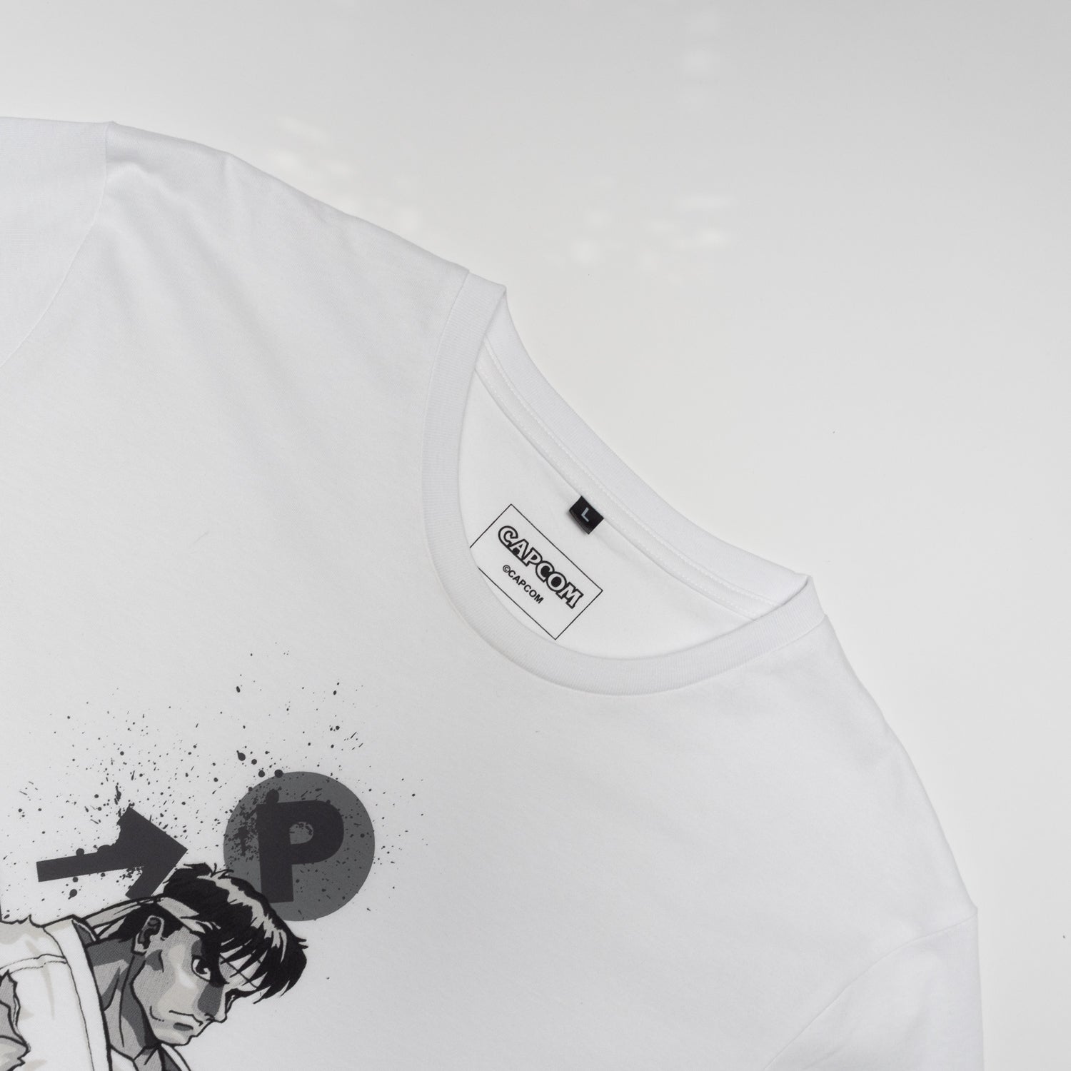 Polera Hombre Street Fighter Flechas Blanco