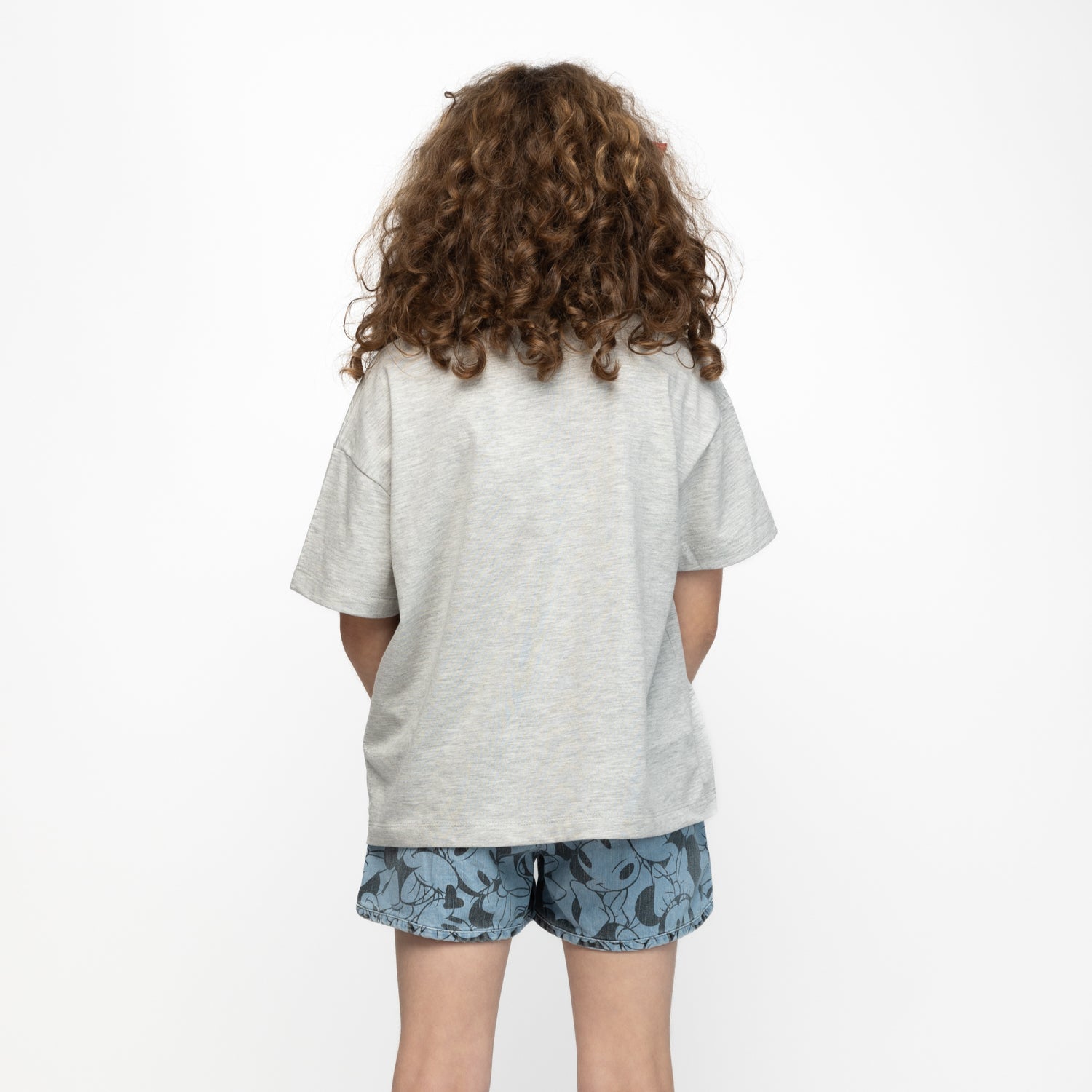 Polera Niña Pose Minnie Gris Disney